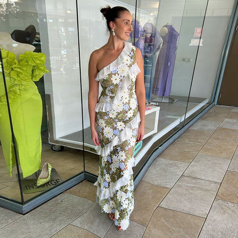 Fashionable Fresh Sweet Shoulder Sleeveless Water Soluble Floral Embroidered Mesh Stringy Selvedge Dress