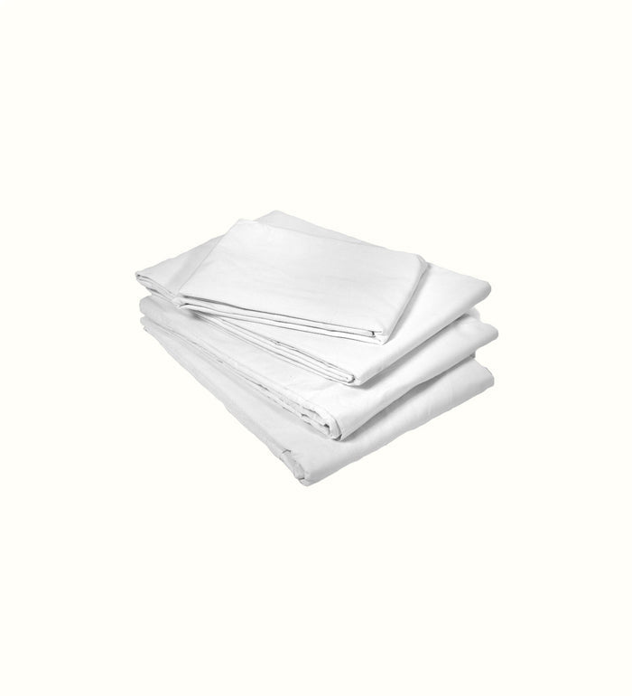 Fitted sheet for elderly care interiors